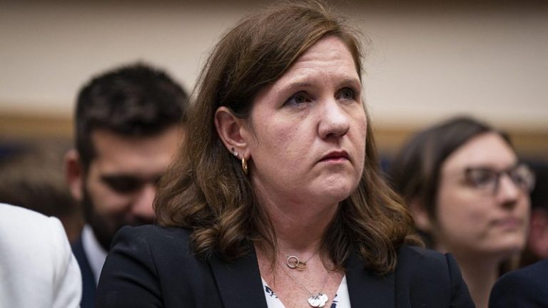 SCOTUS allows Trump to fire Biden-appointed FTC commissioner